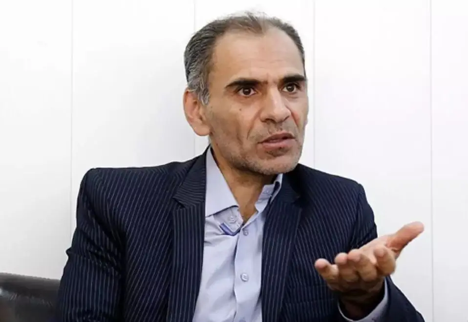 «قران» مرده به دنیا خواهد آمد / مجلس سر خود را با حذف 4 صفر گرم کرده است/ حذف 4 صفر بدون مهار تورم بی معناست

