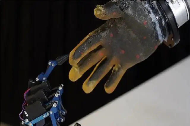 ساخت شبیه‌ترین پوست رباتیک به پوست انسان 