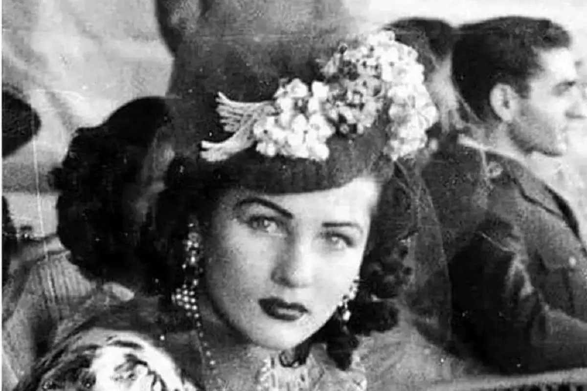 «محمدرضا پهلوی و فوزیه» در مراسم عروسی خود در تهران؛ سال 1318 