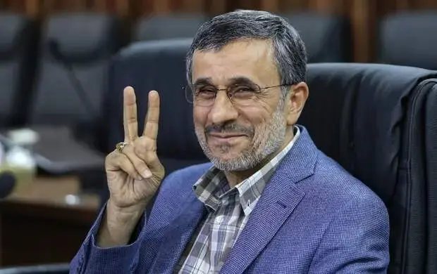 از ماجرای مرغ یک میلیونی تا نقشه برای بازگرداندن احمدی‌نژاد