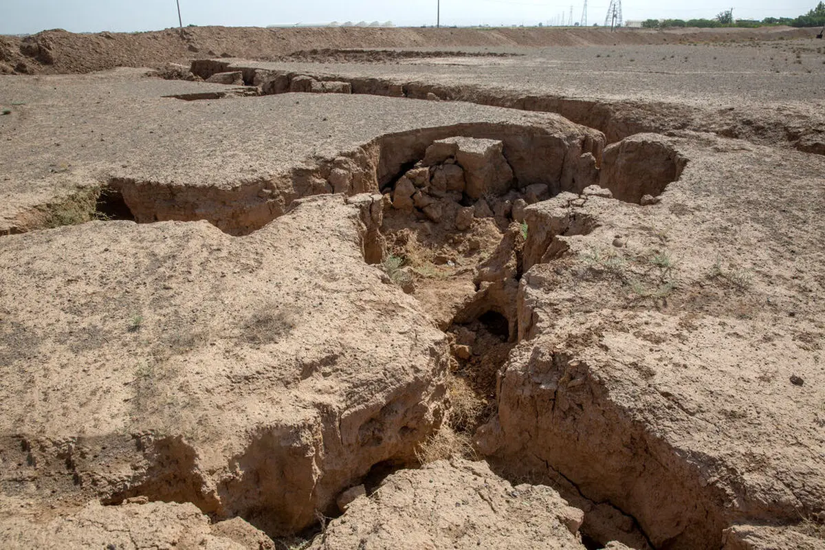فرونشست زمین در کاشان؛ بناهای تاریخی در معرض خطر