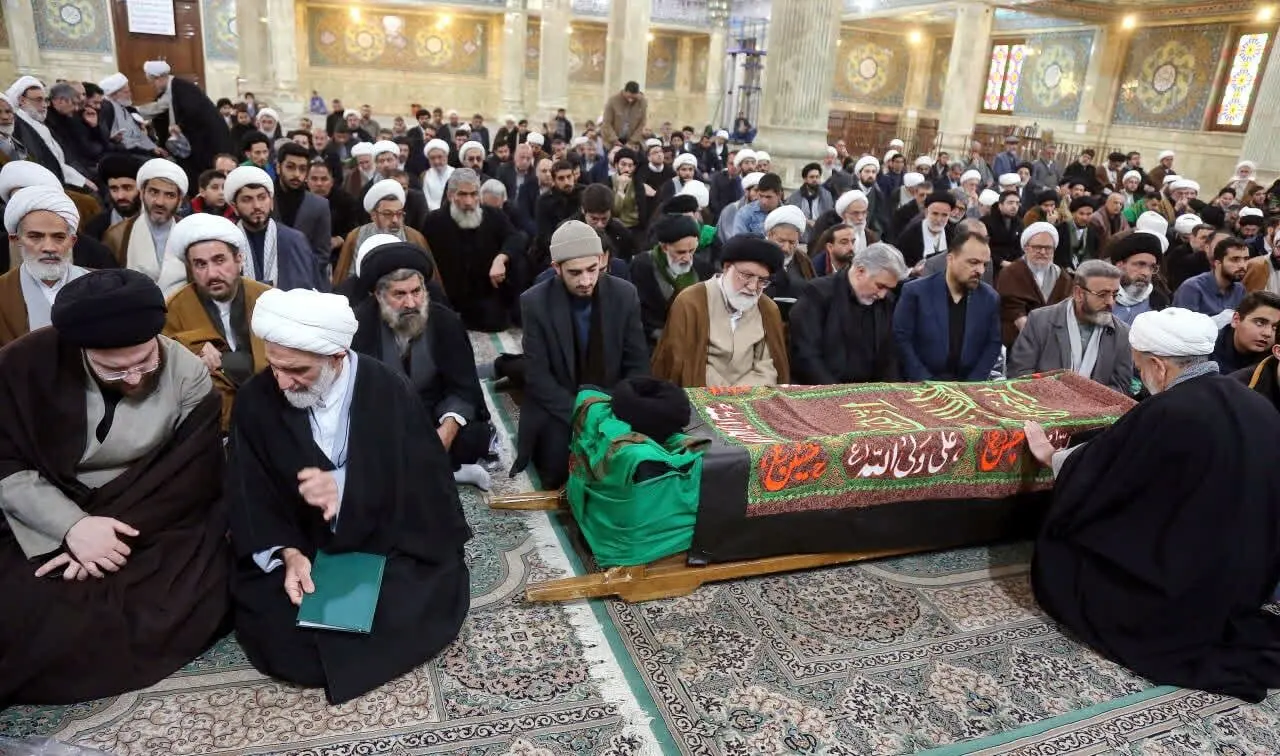 تصاویر؛ تشییع برادر آیت الله سیستانی در قم
