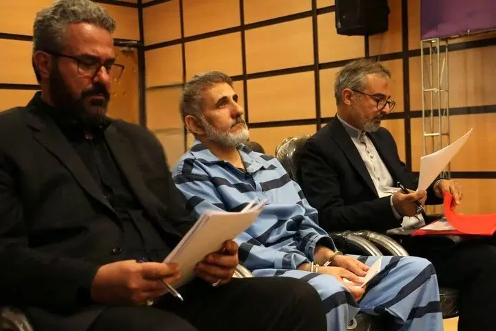 جزئیات دادگاه صادق ساعدی‌نیا/ ما را تهدید می‌کردند، چرا تعطیل نمی‌کنید!