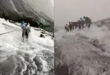 ببینید؛ گرفتار شدن کوهنوردان در سیلاب ناگهانی
