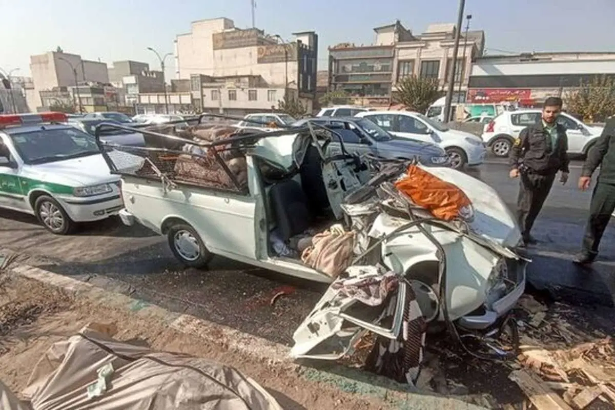 مرگ 3 عضو یک خانواده در تصادف وانت با خودرو حمل زباله
