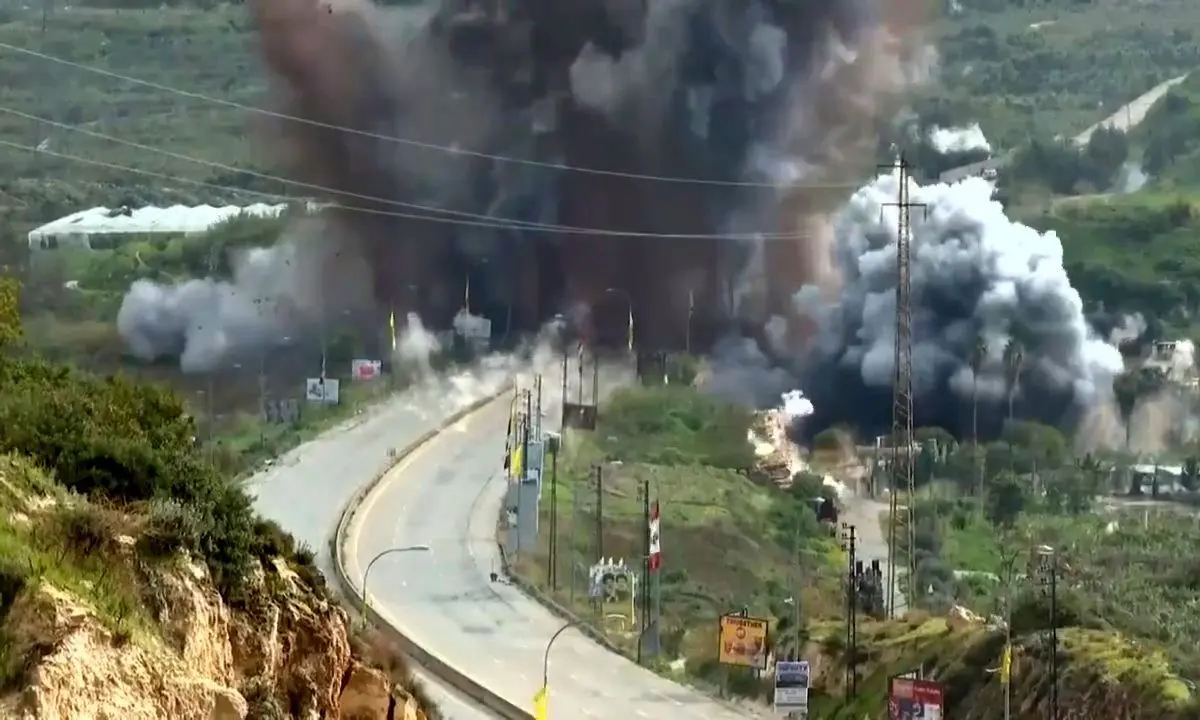 حمله اسرائیل به پل القاسمیه لبنان