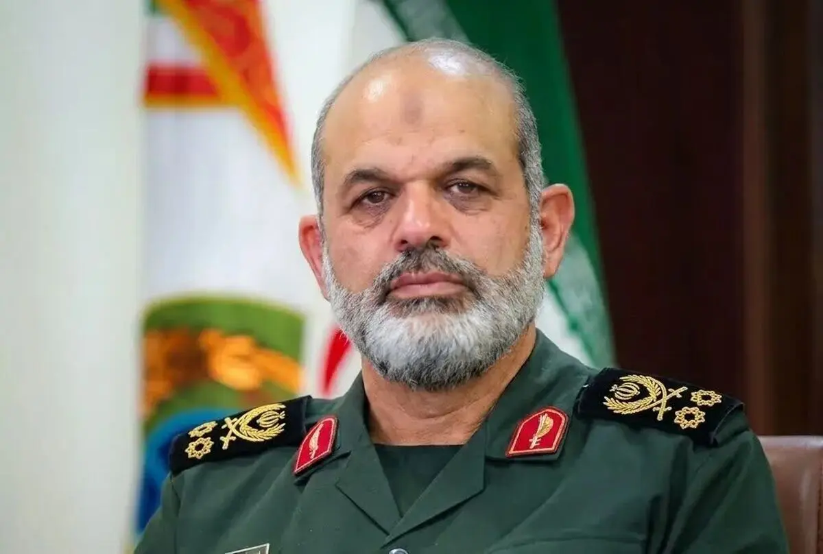 فرمانده کل سپاه درگذشت پدر شهید موسوی را تسلیت گفت