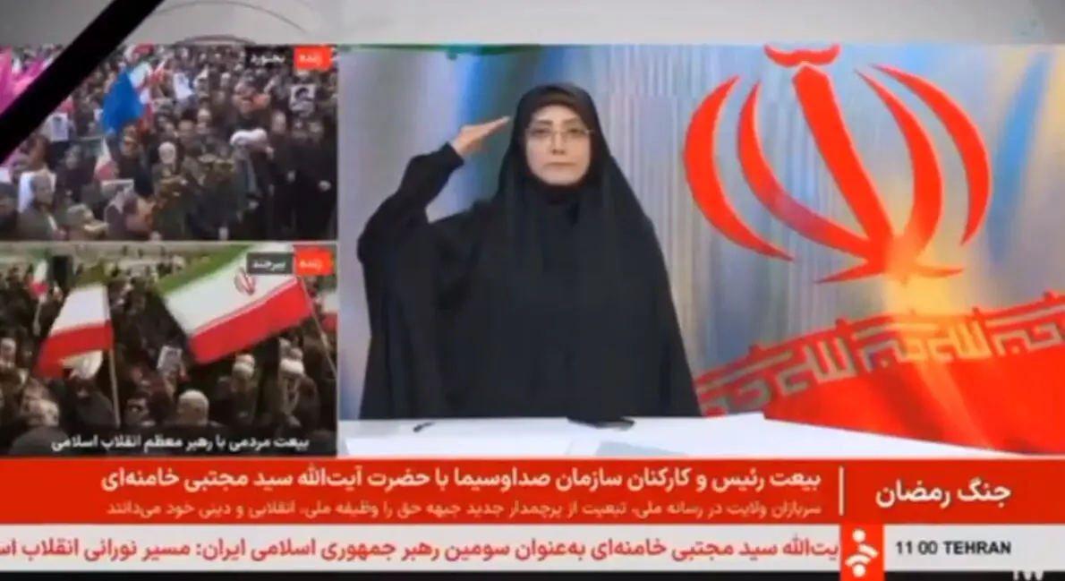 احترام نظامی مجری خانم شبکه خبر به سومین رهبر انقلاب
