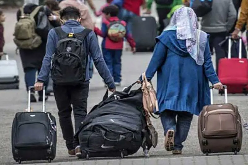 آغاز مهاجرت معکوس/ همه از سر اجبار است که در تهران مانده‌اند  