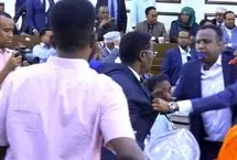 درگیری در پارلمان سومالی بر سر اصلاحات پیشنهادی قانون اساسی