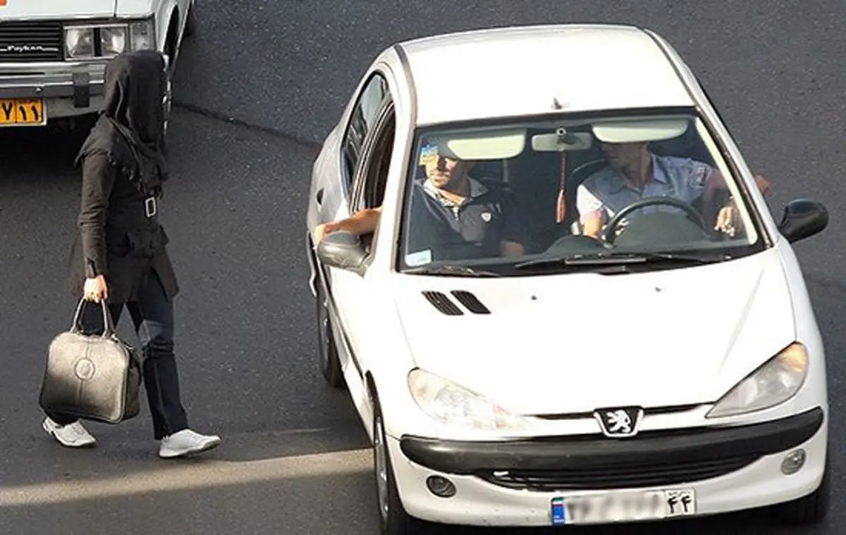 معاون رئیس‌جمهور در امور زنان: متلک‌انداختن شوخی نیست، خشونت است