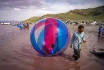 تصاویر؛ دریاچه مهارلو صورتی شد