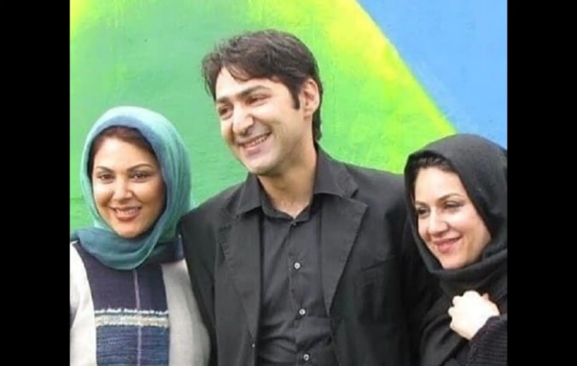 خانه پدری لاله و ستاره اسکندری بر اثر بمباران تخریب شد
