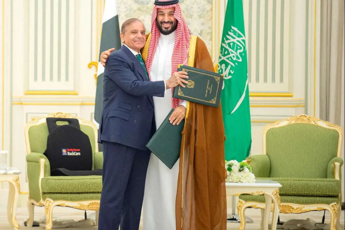 چرا واشنگتن از نزدیکی عربستان و پاکستان احساس خطر میکند؟
