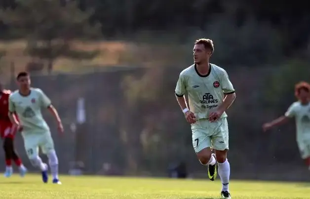 ستاره خارجی تراکتور ایران را ترک کرد