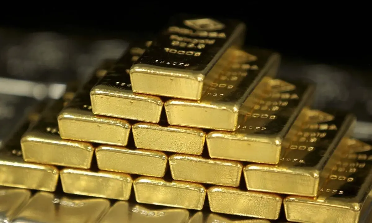 افزایش جهانی قیمت طلا همزمان با تضعیف دلار آمریکا