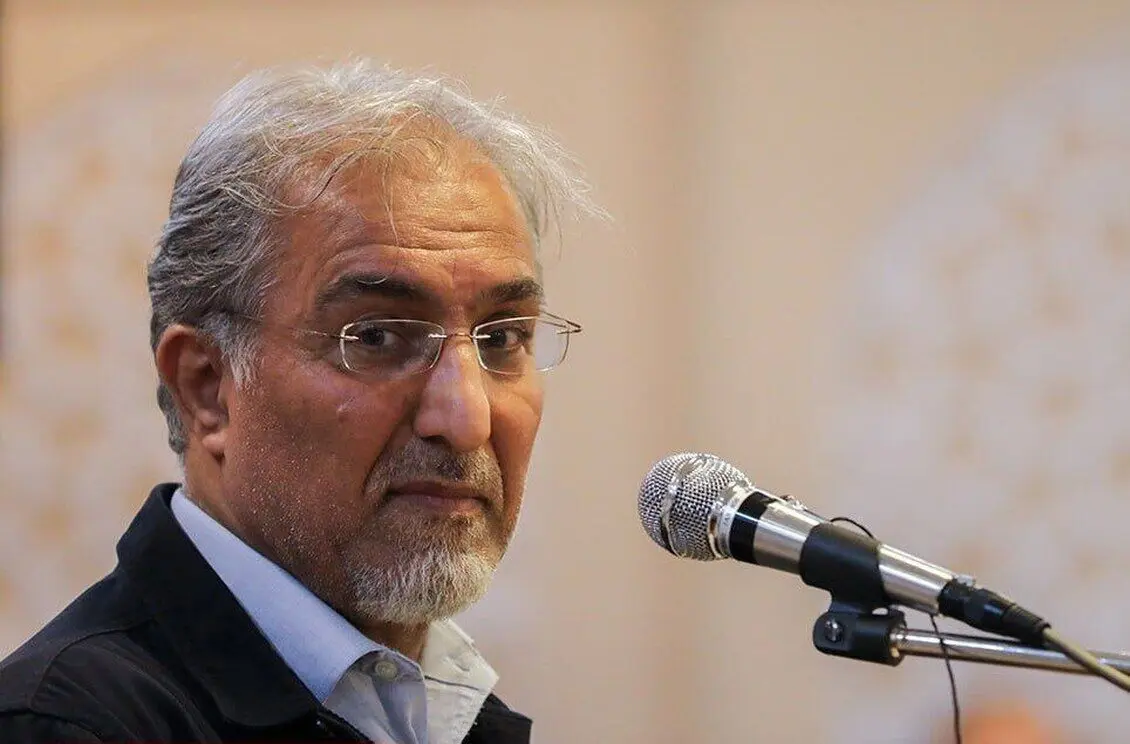 واردکنندگان با ارز ارزان درآمدهای افسانه‌ای دارند و هزینه زندگی مردم  را افزایش می‌دهند و خودشان مشمول مالیات نمی‌شوند!
