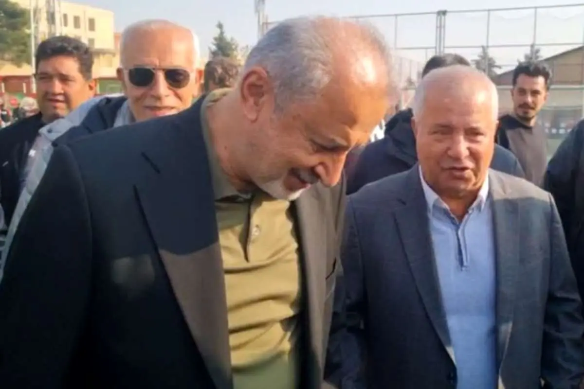 پروین همیشه کنار درویش است و میگوید مسئولیتی ندارم!