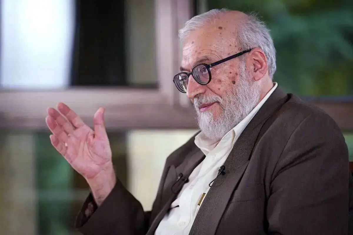 محمد جواد لاریجانی: باید به زور هم که شده غرامت بگیریم