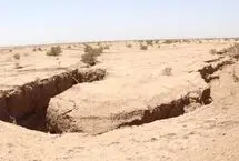 تمام جمعیت اصفهان روی فرونشست است/ ترک‌های بزرگ دیوار خانه‌های مسکونی