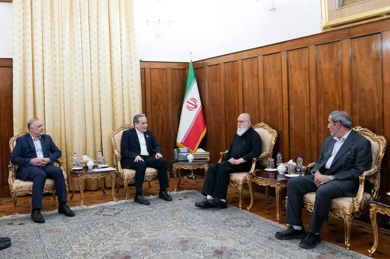 عباس عراقچی و مهدی چمران