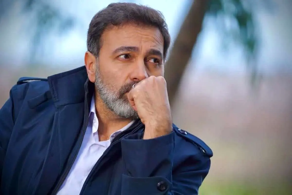 بازیگران در اکران خصوصی فیلم عاشق پاییز؛ از هومن حاجی عبداللهی تا کیانا منتجبی