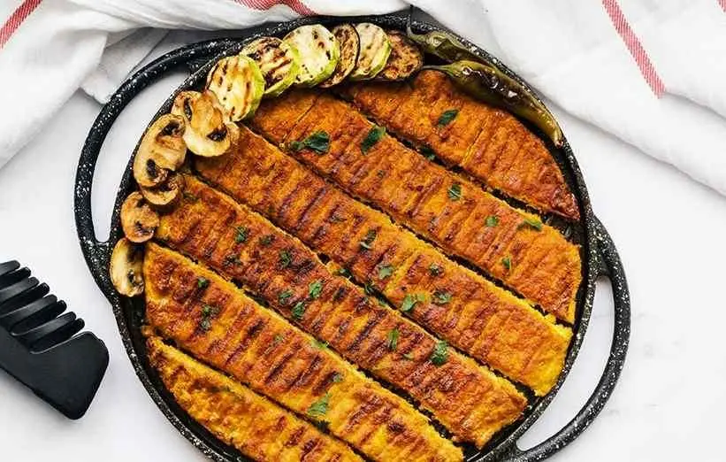 طرز تهیه کباب تابه‌ای مرغ با سس زرشک

