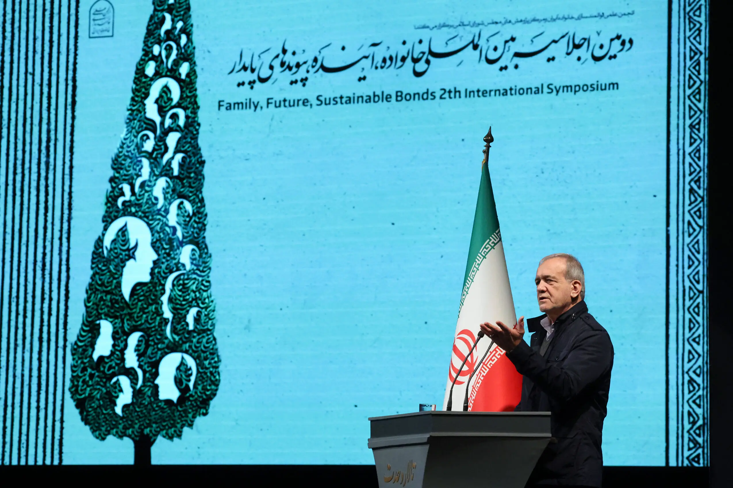 پزشکیان فقط موعظه کرد؛ قالیباف هم شعارهایی داد که با خانواده امروز تناسبی نداشت