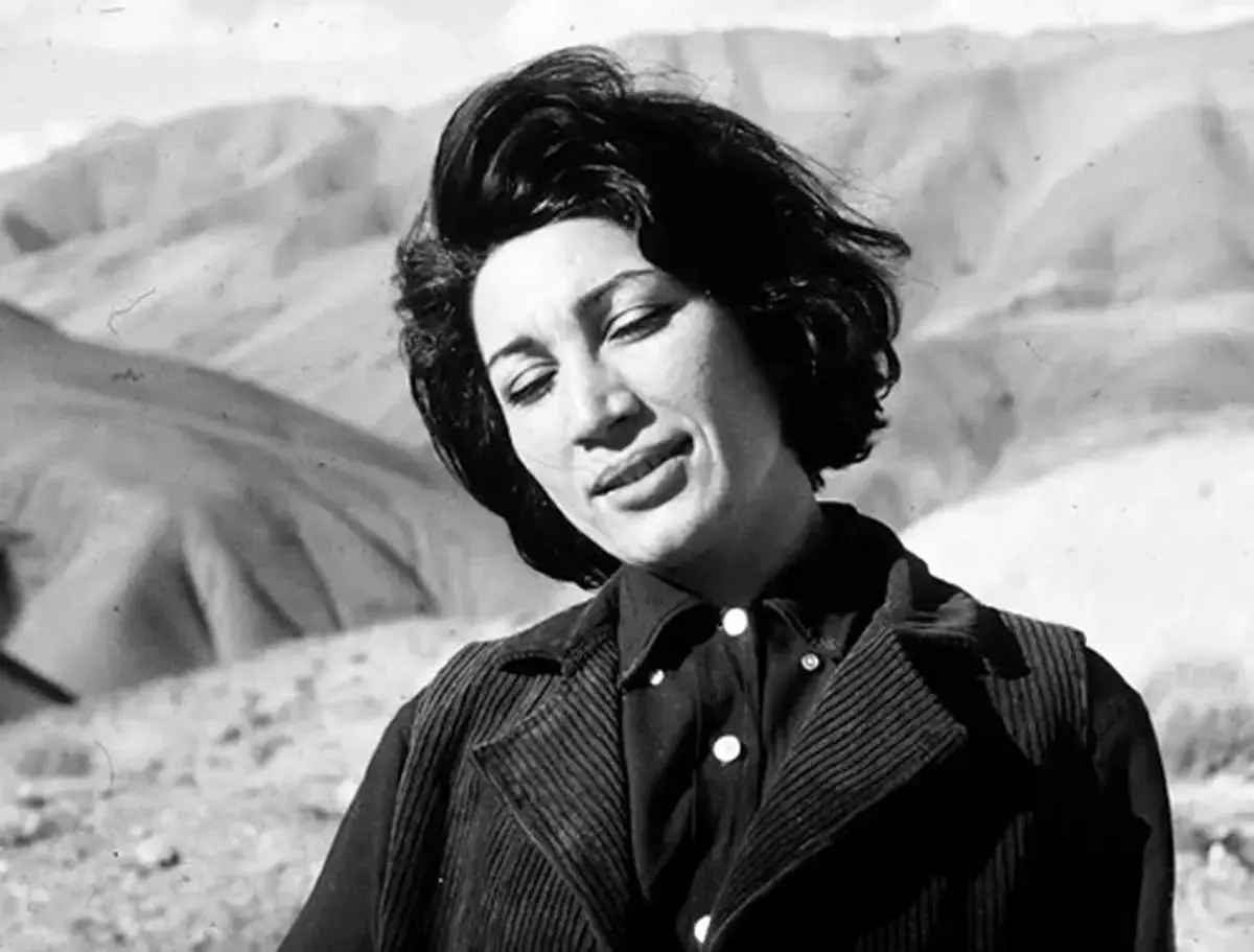 فروغ فرخزاد؛ چرا فروغ به شهرت رسید؟