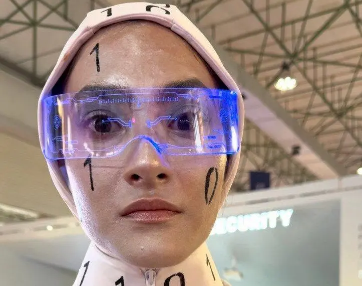 ربات جنجالی در نمایشگاه کیش چه بود؟