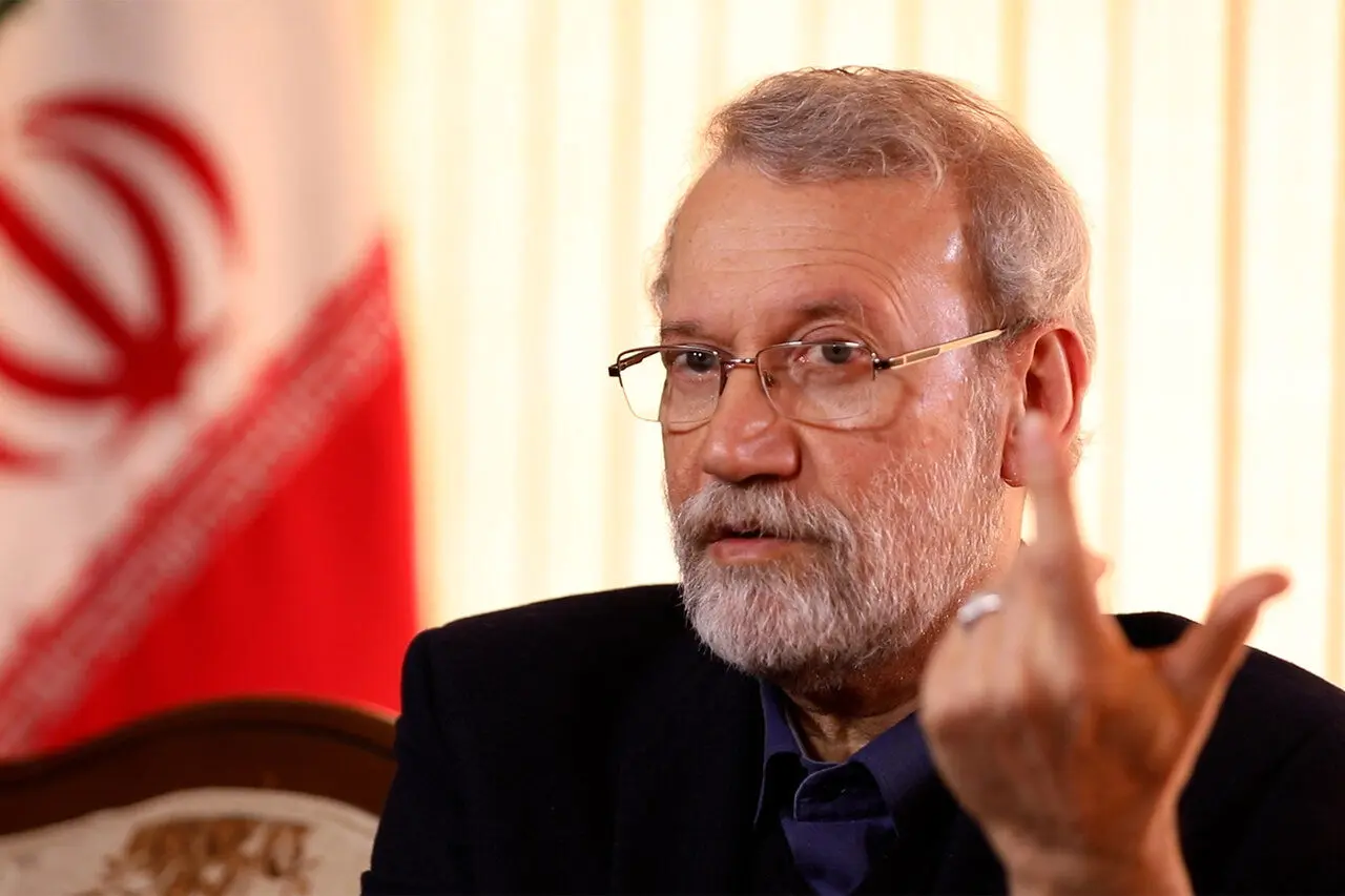 علی لاریجانی: اعتماد به مردم پایه مهم انقلاب بود