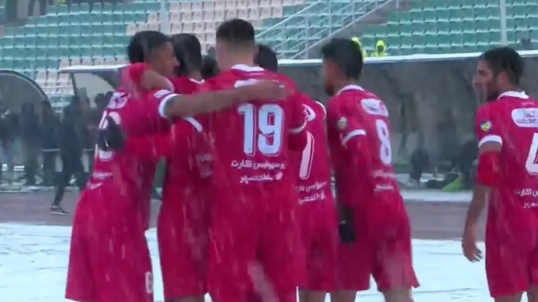 برد ۲- ۱ پرسپولیس مقابل سپاهان؛ برف‌بازی شیرین شاگردان اوسمار