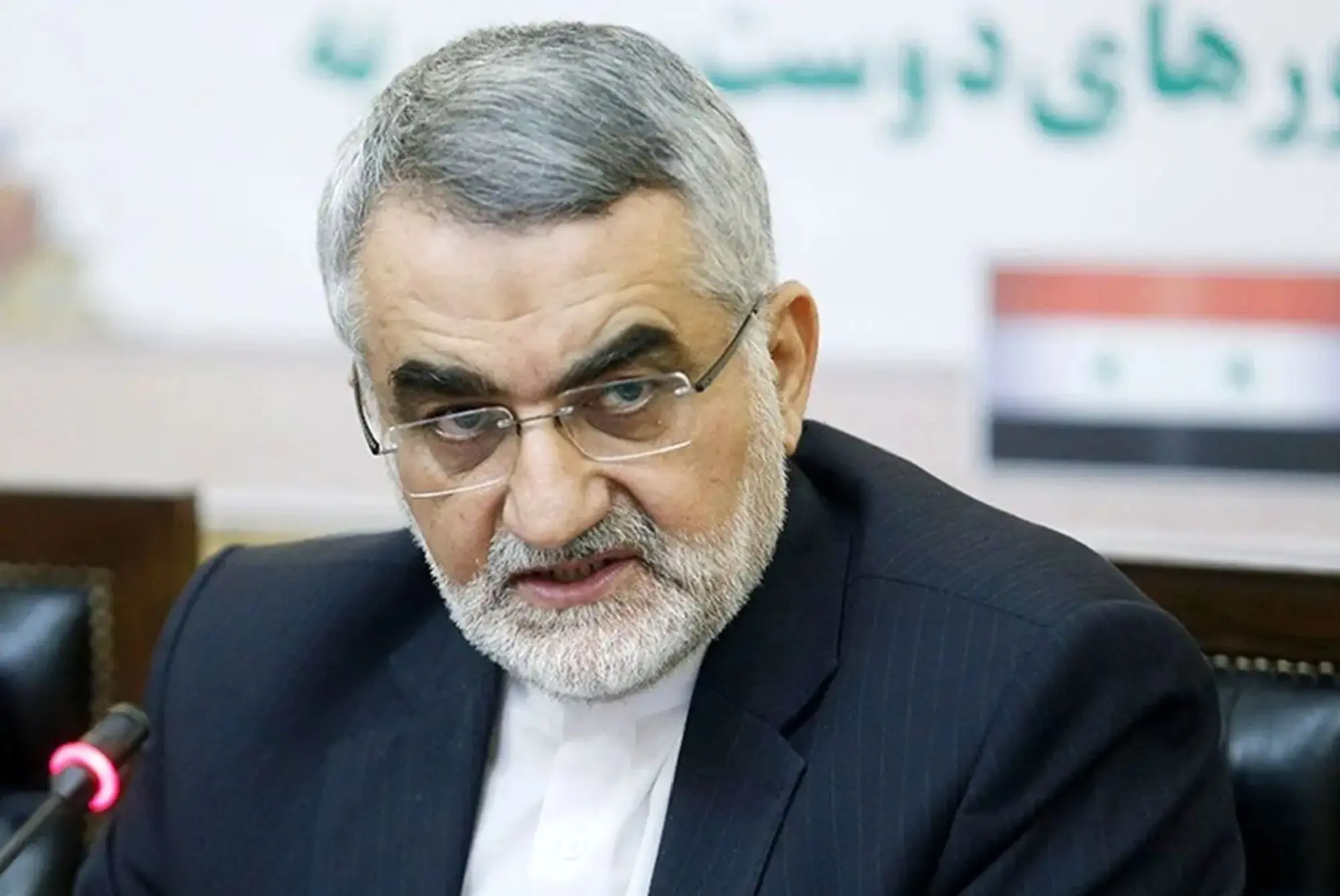 بروجردی: در موضوع هسته ای کوتاه بیاییم، می‌گویند اسرائیل را به رسمیت بشناسید!