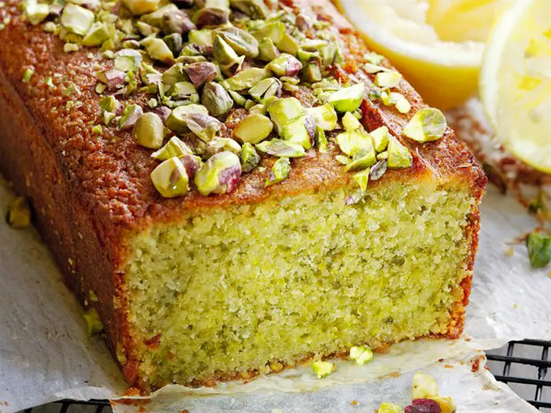 کیک پسته ای