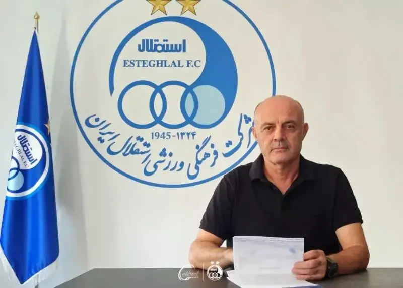 مربی خارجی استقلال تمدید کرد
