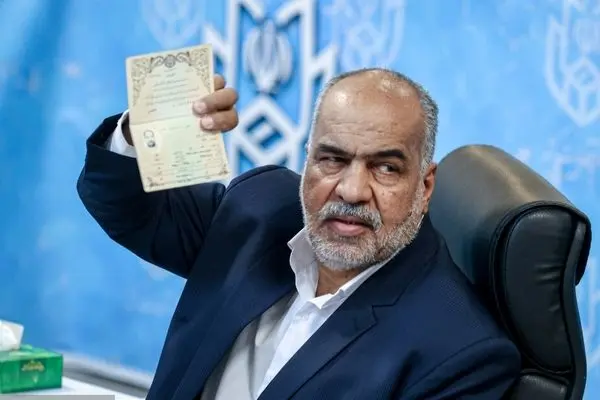  جشن تولد نماینده مجلس با کیک ۱۲ متری جنجالی شد