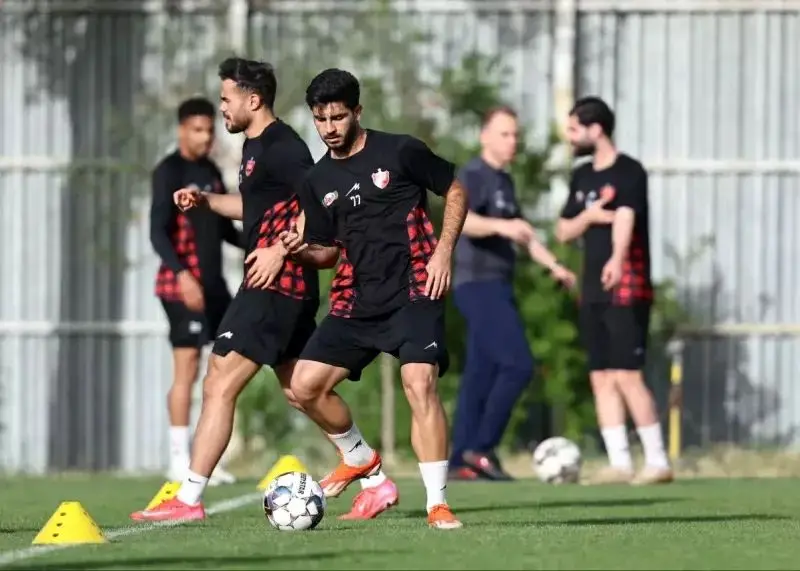 بازگشت اورونوف به تمرینات گروهی پرسپولیس