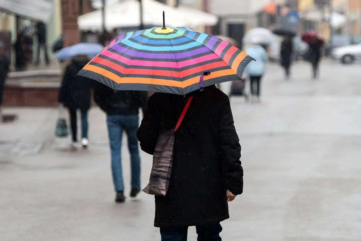 سامانه بارشی تا چه زمانی مهمان ایران است؟ 