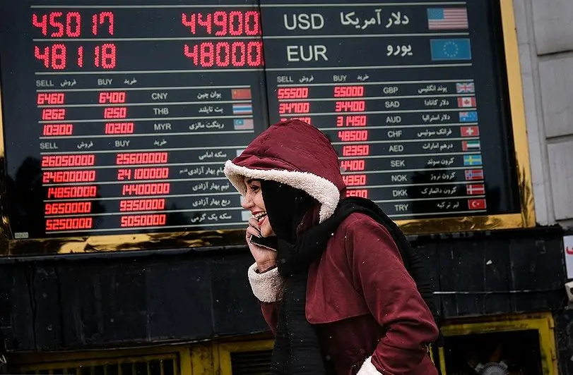 اختلاف قیمت ارز آزاد و دولتی رکورد زد