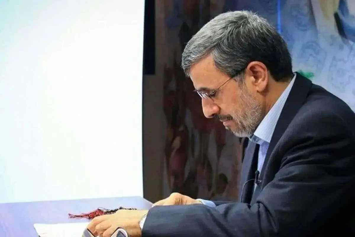 محمود احمدی نژاد عزادار شد!