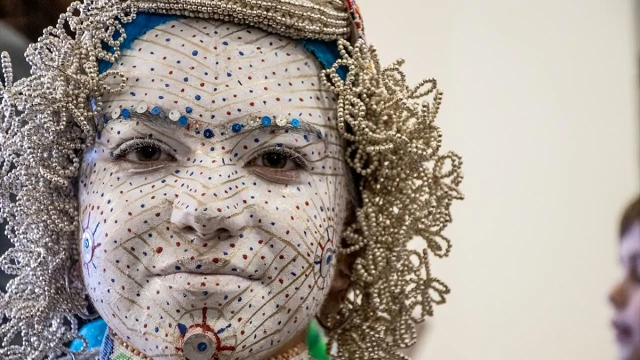 تصاویر؛ نقاشی صورت عروس در کوزوو؛ آیینی برای دور ماندن از چشم‌زخم