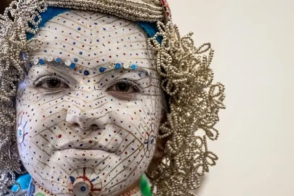 تصاویر؛ نقاشی صورت عروس در کوزوو؛ آیینی برای دور ماندن از چشم‌زخم