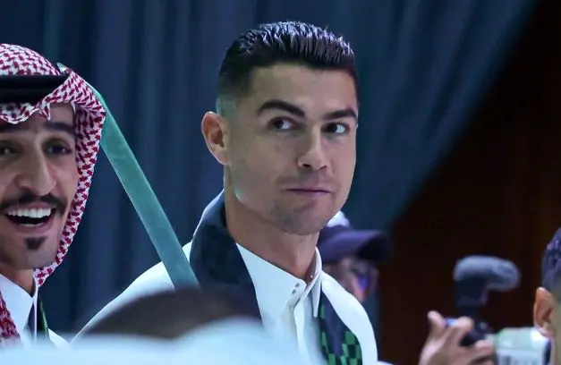 خروج رونالدو به همراه خانواده از عربستان بعد از حمله پهپادی