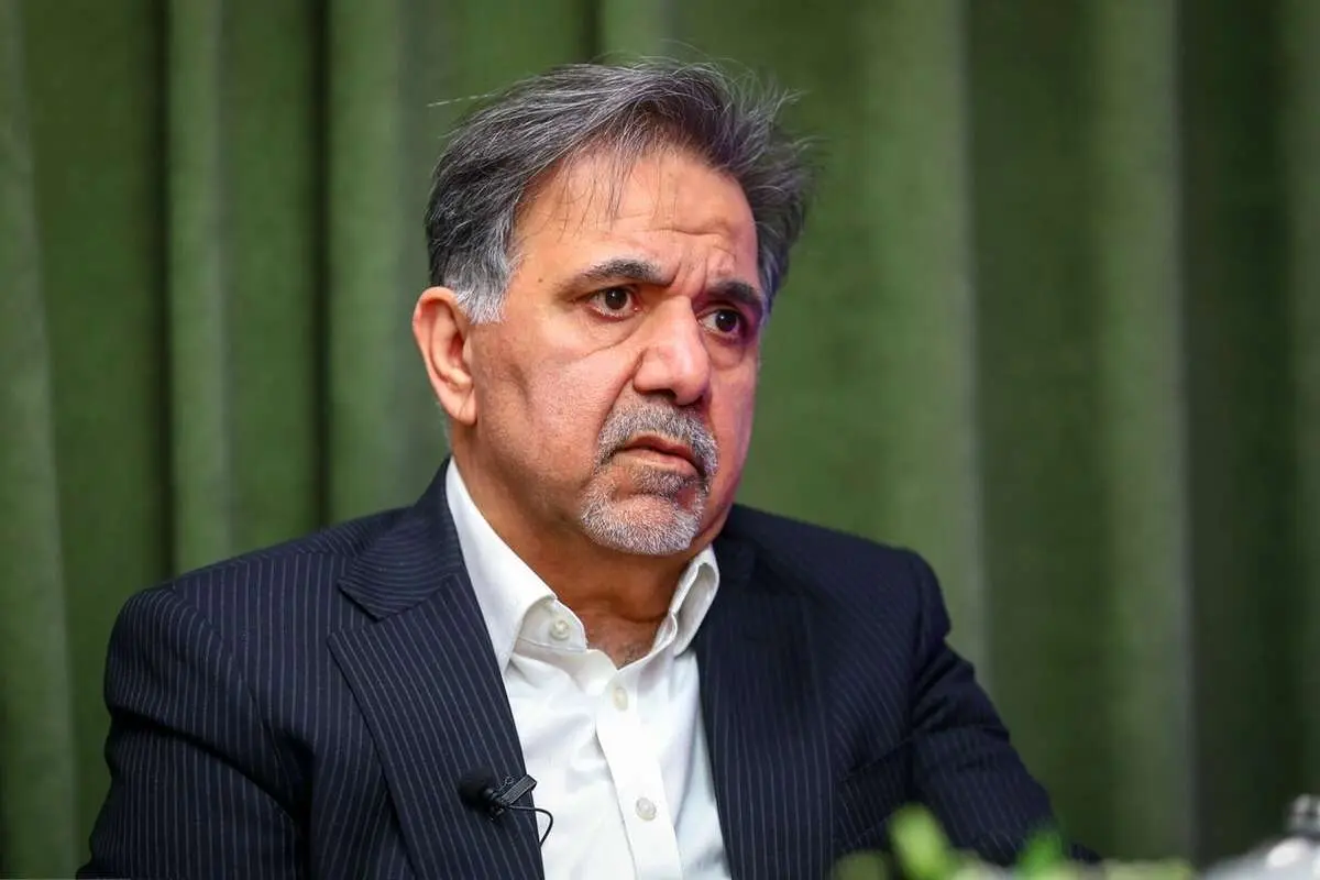 حمله تند «کیهان» به آخوندی؛ وزیر بیکفایت دولت روحانی از متهمان اصلی پسرفت اقتصادی کشور در دولت روحانی بود