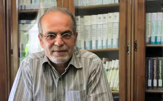 شمس‌الواعظین: همزمان با مذاکره، دست ایران روی ماشه است
