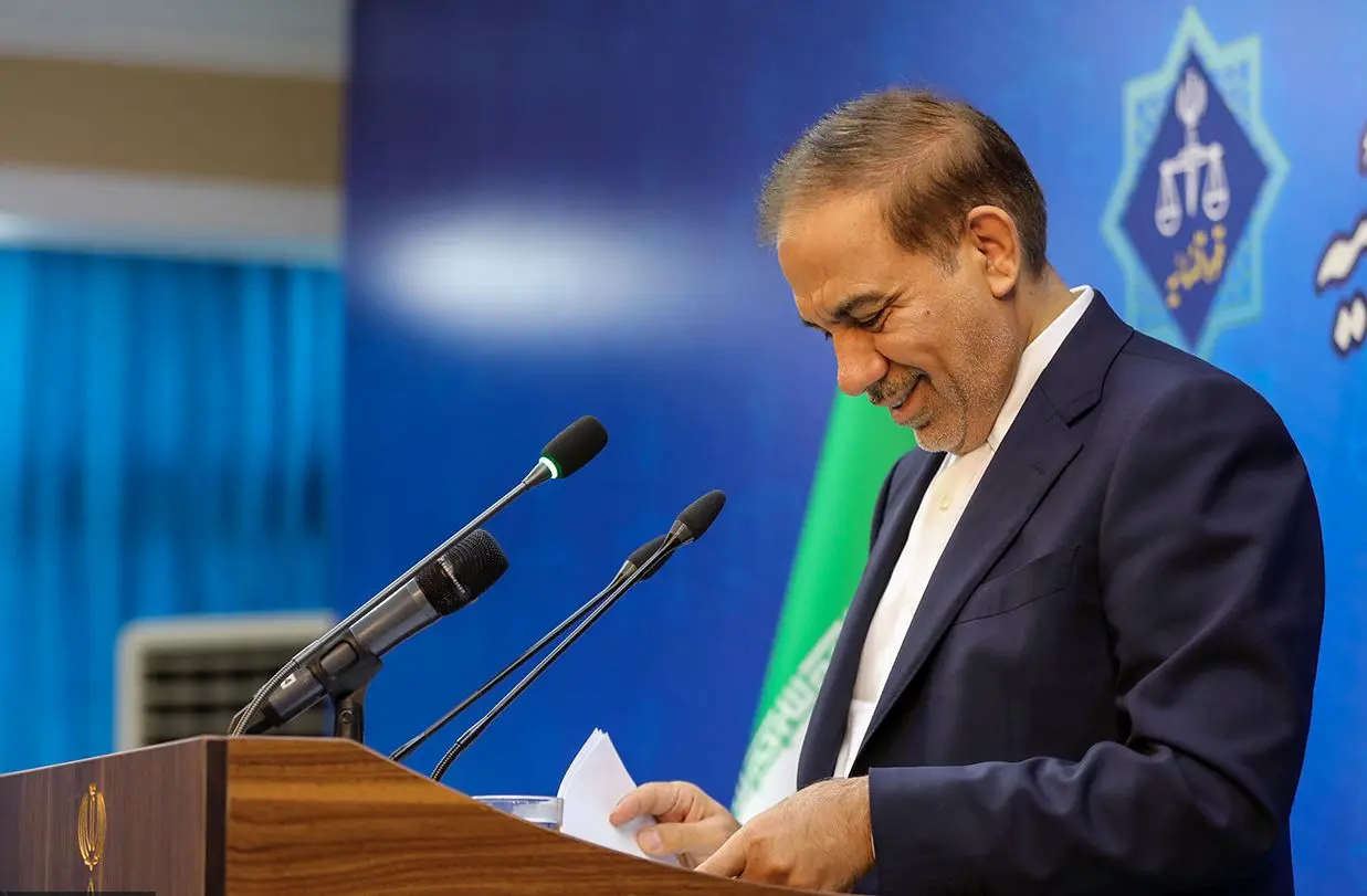 جهانگیر: تلفن همراه در زندان استثناء است، نه قاعده