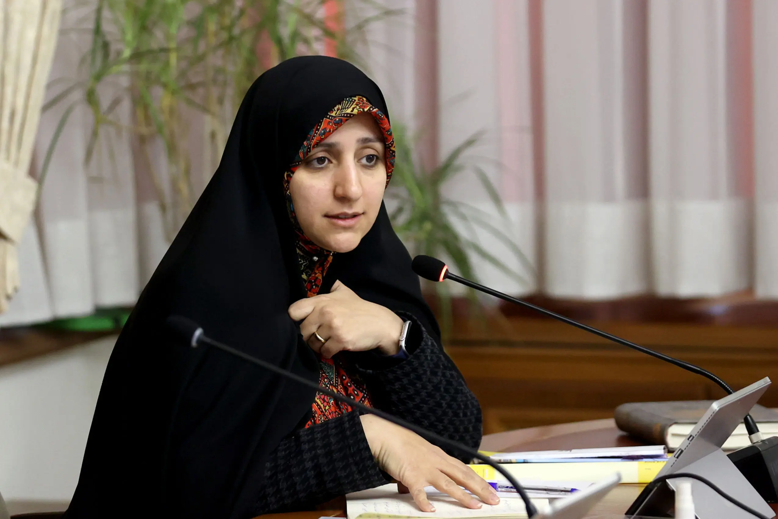 ببینید؛ معاون پزشکیان: رئیس‌جمهور تأکید کرد که من این قانون حجاب را اجرا نمی‌کنم 