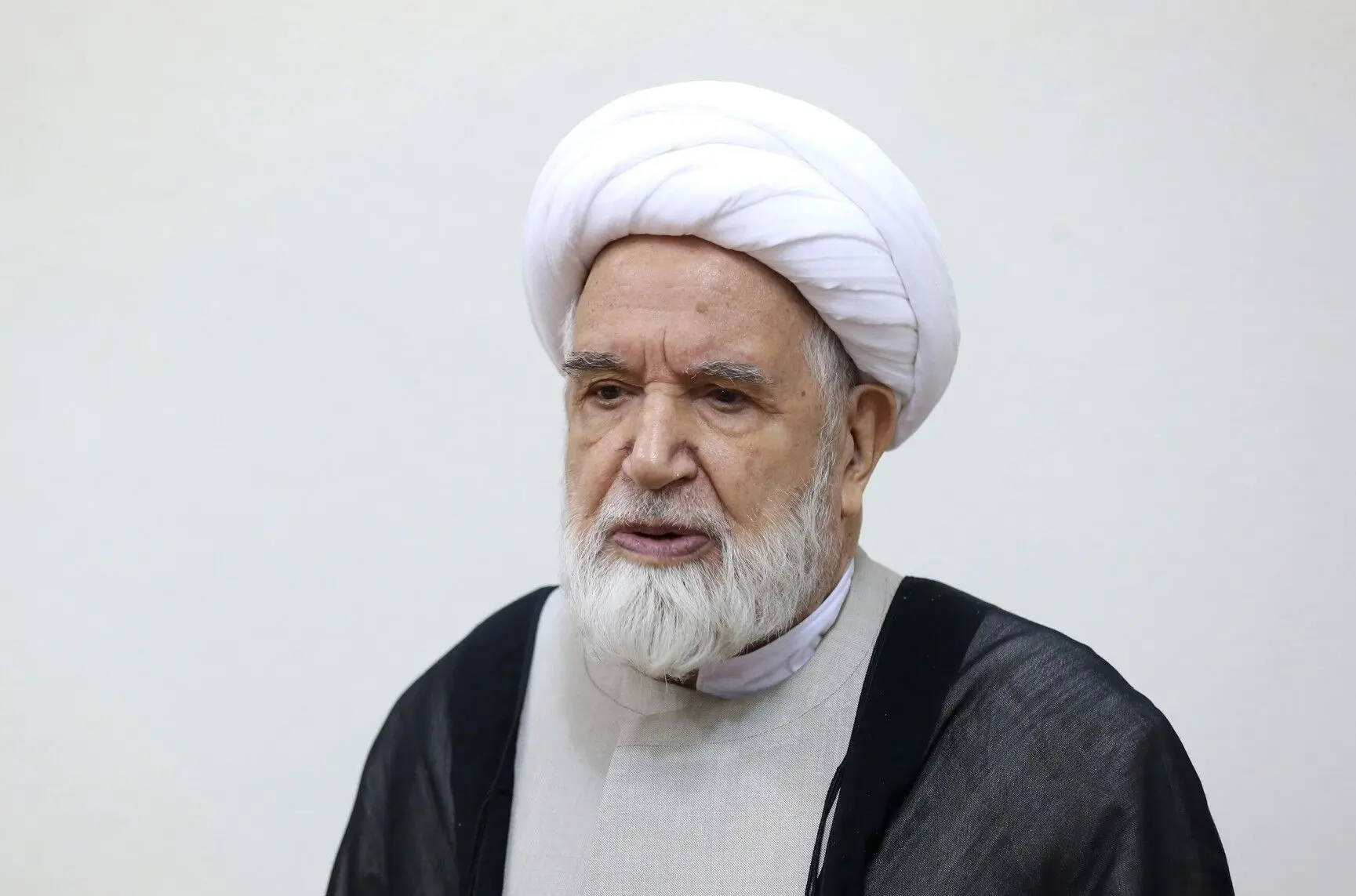 حضور مهدی کروبی در یک مجلس ختم 