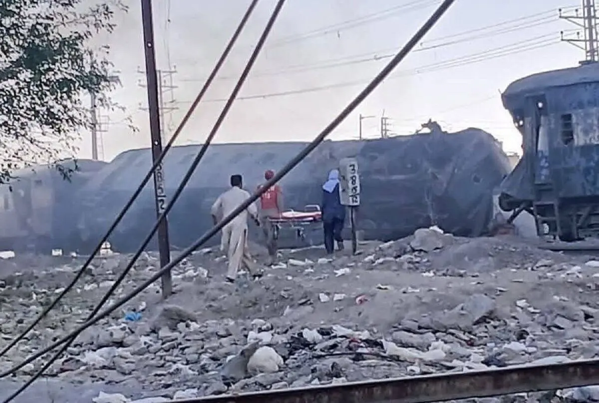 کشته‌شدن 12 نیروی امنیتی در یک حمله انتحاری در پاکستان