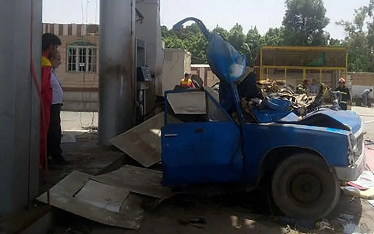 انفجار مخزن نیسان در یک پمپ گاز